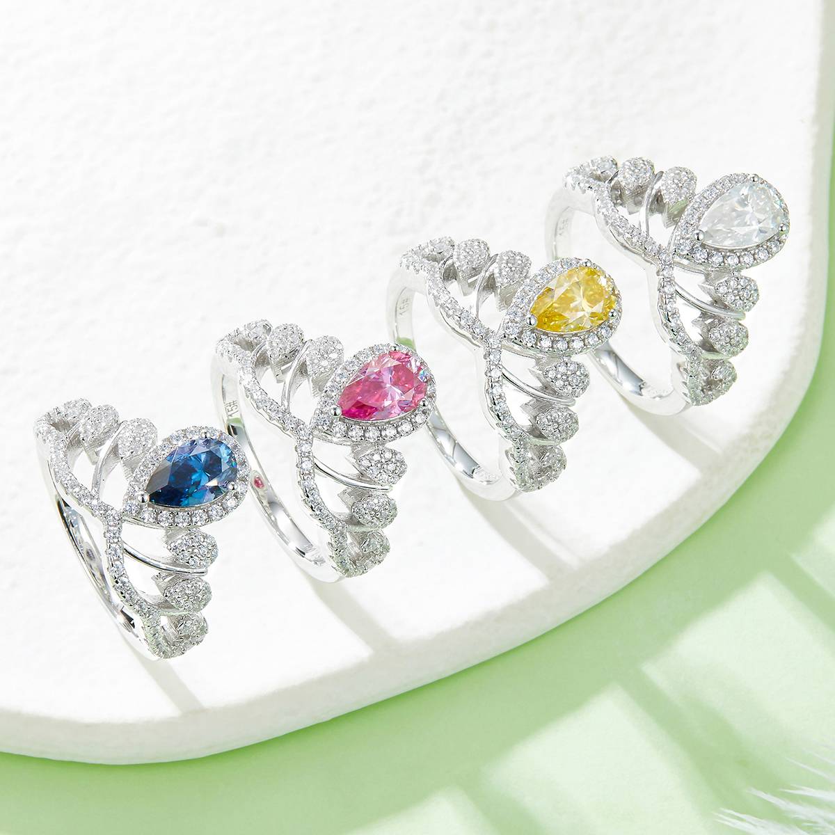 V-shaped Queen Water Drop S925 Silver Plated Platinum Colored Moissanite Diamond Women's Ring 1 Carat D-Class